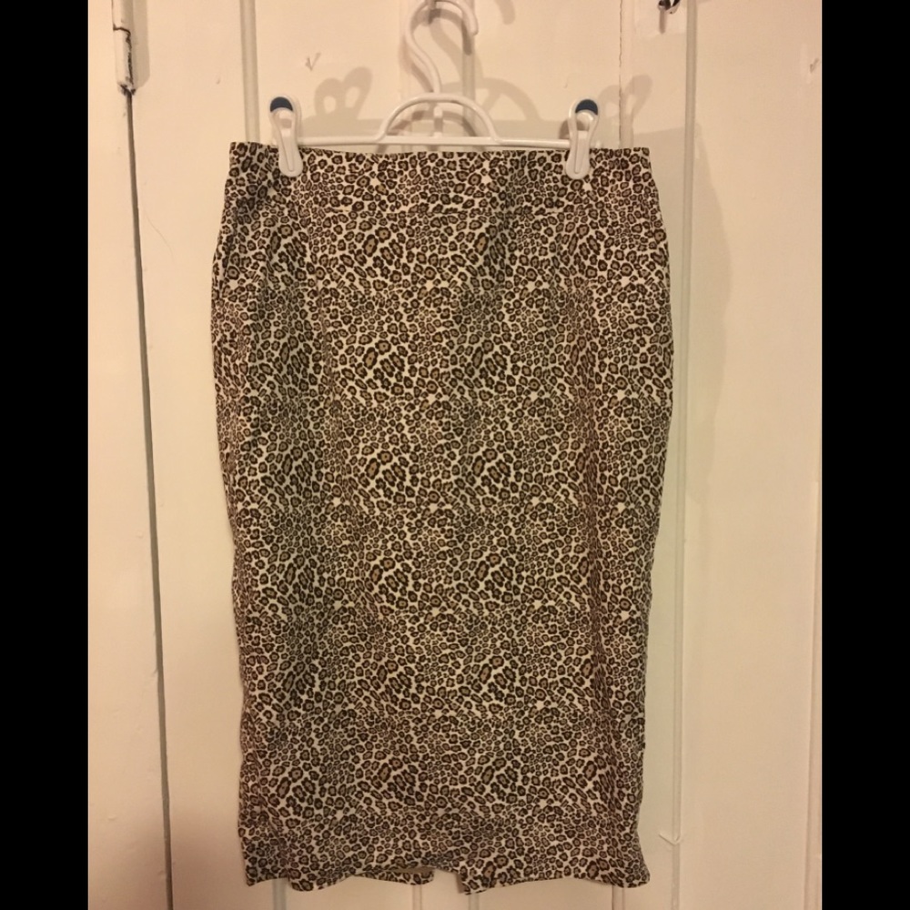 Leopard Print Pencil Skirt